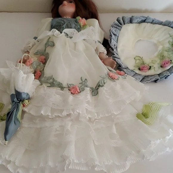 Blue and White Dress Hat and Umbrella Only For A 18" Doll - Picture 1 of 3